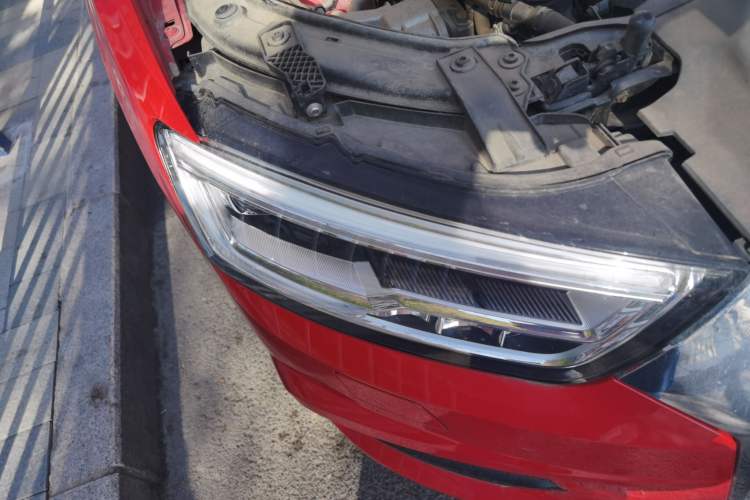 Used Audi Q3 2018 30th Anniversary Edition 35 TFSI Fashion Model Right Front Headlight