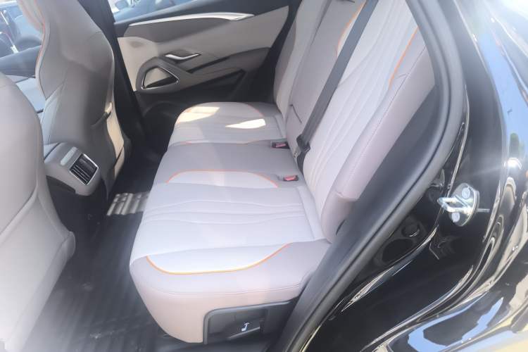 Used BYD Song Pro New Energy 2024 HONOR Edition DM-i 71KM Navigation Model