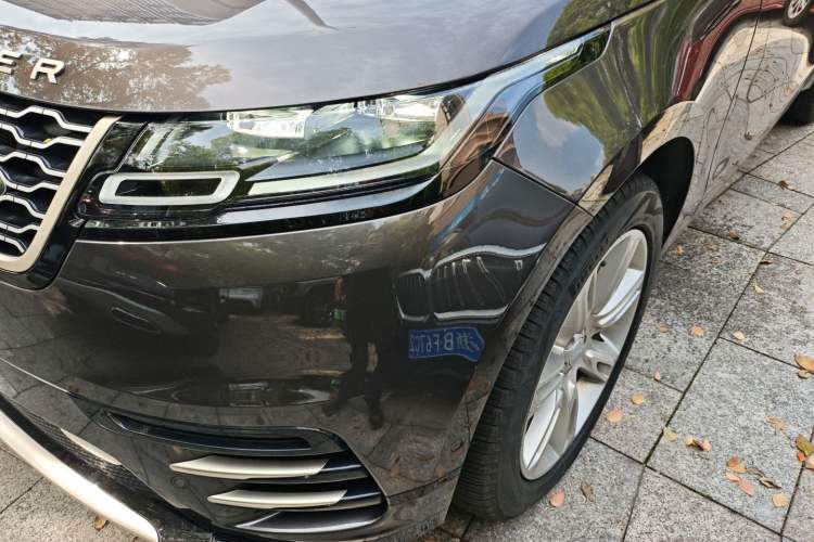 Used Land Rover Range Velar 2022 250 PS Sparkling Heritage Edition Left Front Headlight