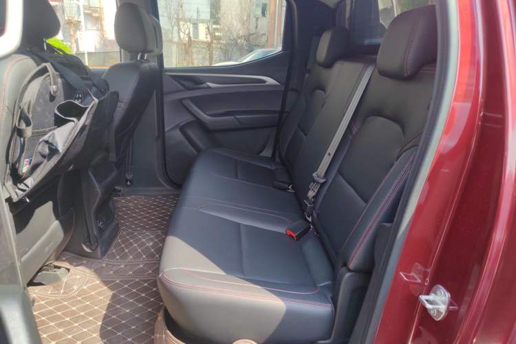 Used SAIC MAXUS T60 2017 2.0T Gasoline Automatic 4x4 High-Ride Elite Standard Cabin
