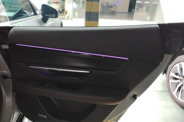 Used XPeng P7 2021 480G Right Rear Door Interior