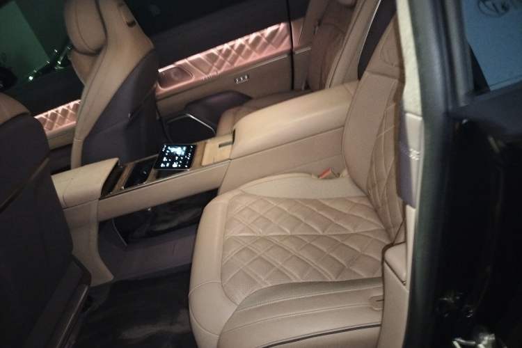 Used Nio ET9 2025 100 kWh Left Rear Seat