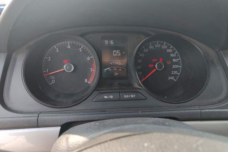 Used Volkswagen Gran Lavida 2015 1.6L Manual Fashion Edition
