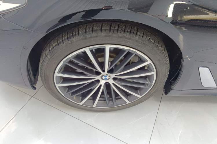 Used BMW 5 Series 2020 530Li Leading Model M Sport Package