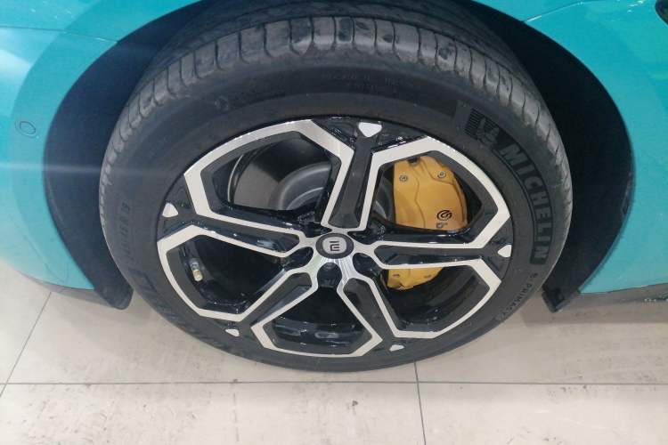 Used Xiaomi Auto SU7 2024 Rear-Drive Ultra-Long Range Advanced Pro-Level Intelligent Driving Version
