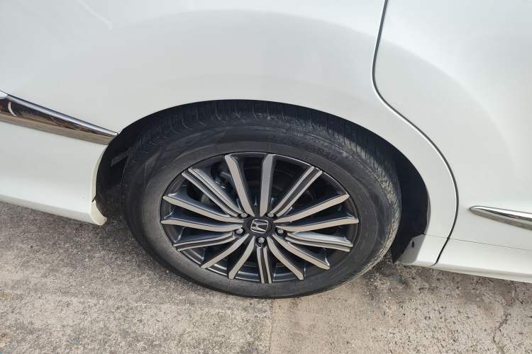 Used Honda Elysion 2022 2.0L eHEV Prestige Edition
