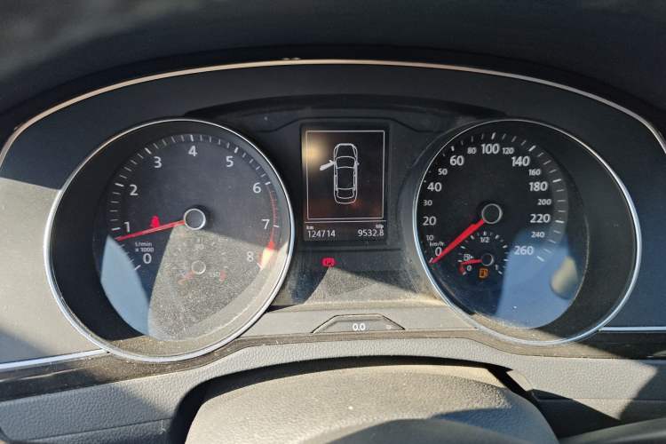 Used Volkswagen Magotan 2018 280TSI DSG Leading Model Instrument Cluster