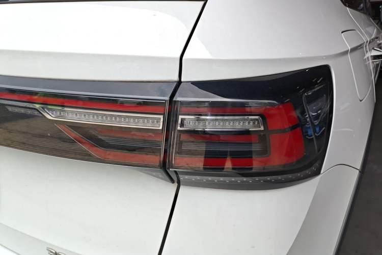 Used Volkswagen Tharu 2023 300TSI Two-Wheel-Drive Full Moon Edition