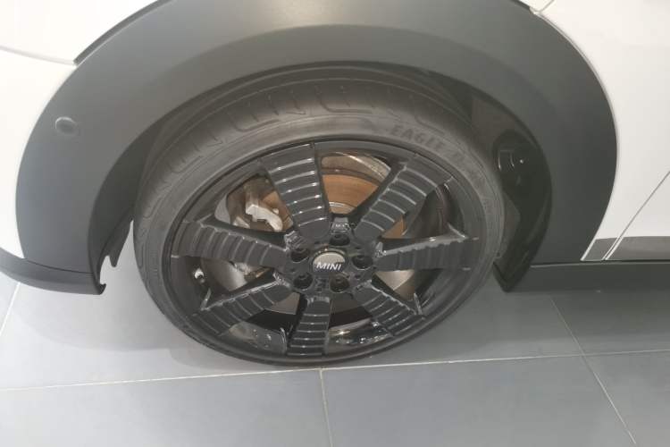 Used MINI MINI 2023 1.5T COOPER King's Cross Special Edition Five-Door Version
