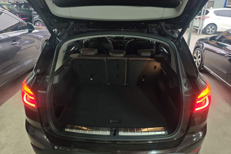 Used BMW X1 2018 sDrive18Li Luxury Model
