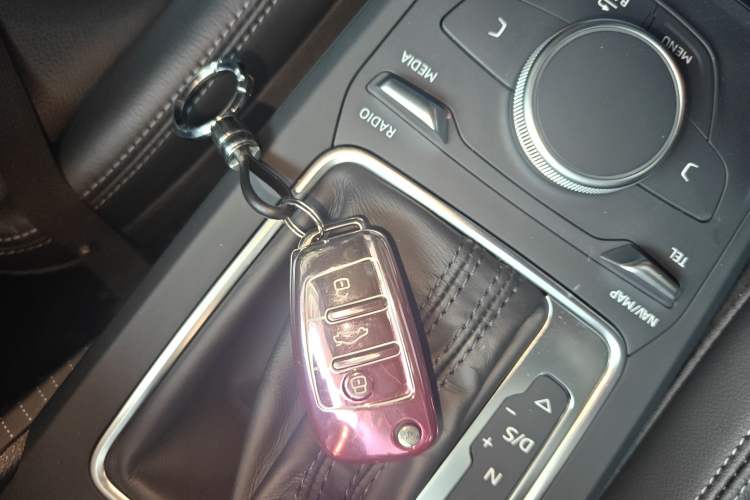 Used Audi Q2L 2021 35 TFSI Fashionable and Elegant Model
