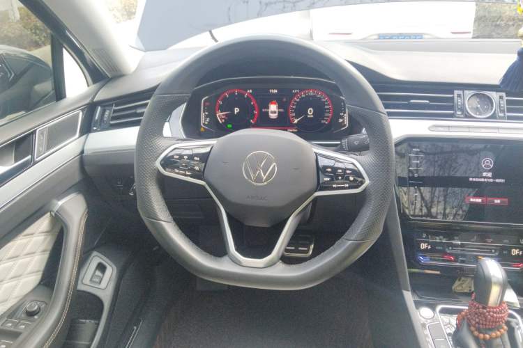 Used Volkswagen Magotan 2023 2 Million Units Commemorative Edition 330TSI DSG Luxury Version
