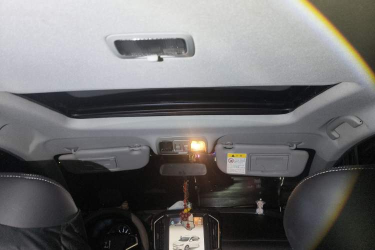 Used Luxgen U6 SUV 2017 Revised Version 1.6T Fashion Edition Headliner