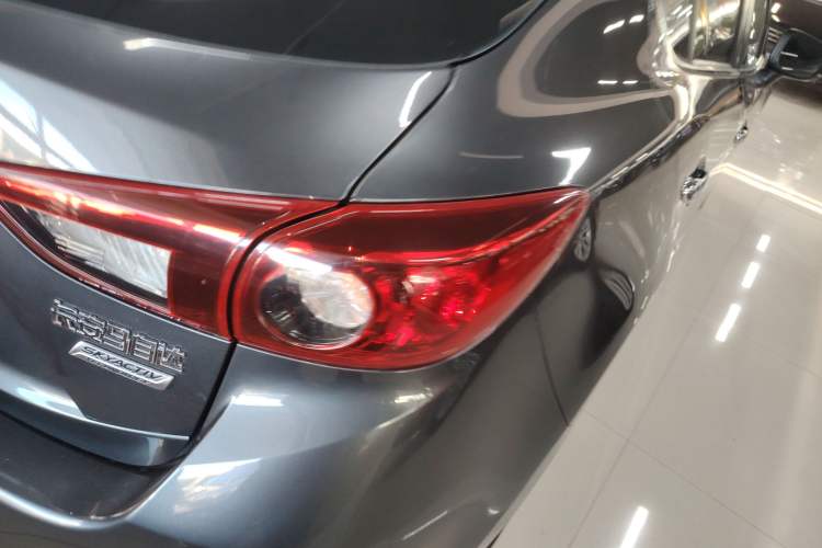 Used Mazda Mazda 3 Axela 2017 Hatchback 1.5L Automatic Comfort Model Emission Standard China V