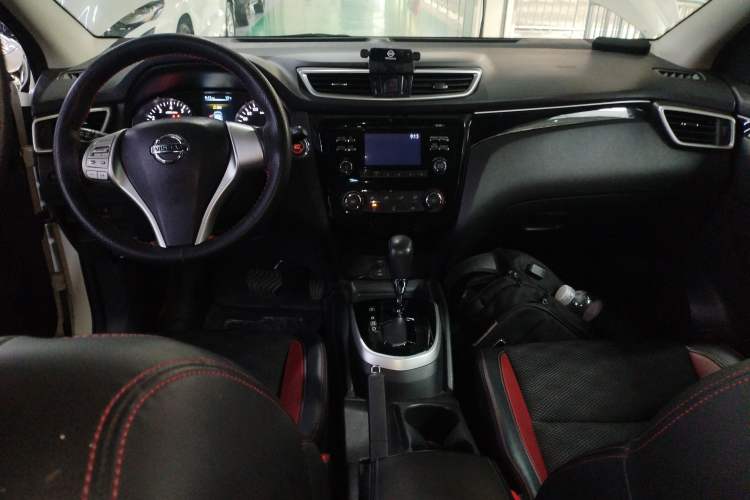 Used Nissan Qashqai 2016 2.0L CVT Luxury Edition
