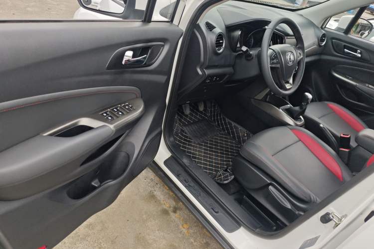 Used CHANGAN CS15 2016 1.5L Manual Luxury Edition
