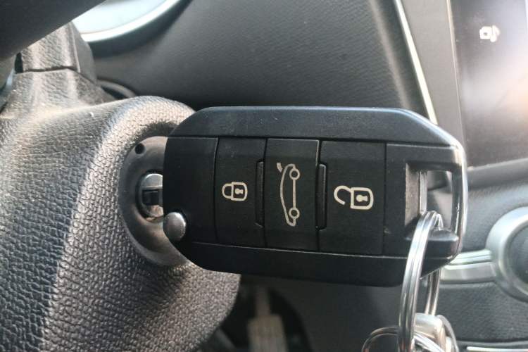 Used Peugeot 408 2015 1.2T Automatic Luxury Edition
