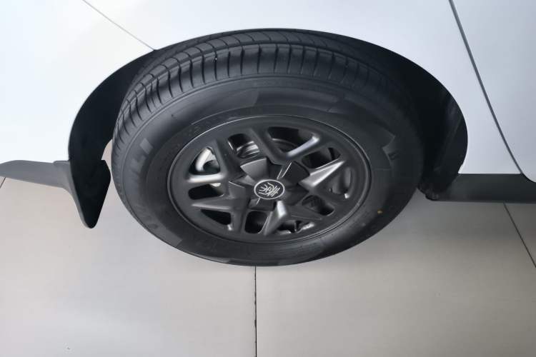 Used BYD Qin PLUS 2025 DM-i Smart Drive 55KM Leading Model