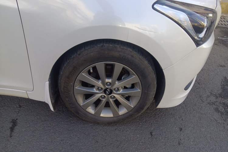 Used Hyundai Mistra 2014 1.8L Automatic Smart GLS