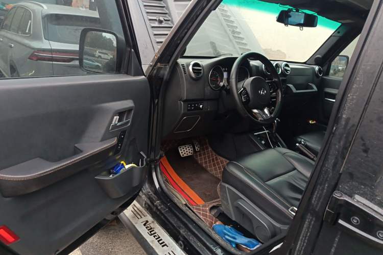 Used BAIC Off-Road BJ40 2017 40L 2.3T Automatic All-Wheel Drive Ring of the Tower Champion Edition
