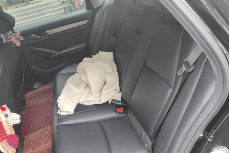 Used Honda Accord 2018 260TURBO Luxury Edition China VI Interior 4