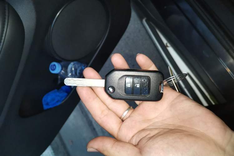 Used Honda Vezel 2020 1.5L CVT Pioneer Edition Vehicle Key