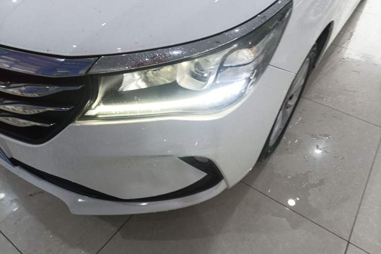 Used GAC Trumpchi GA4 2018 150N Automatic Luxury Edition Left Front Headlight