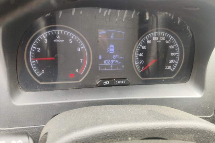 Used FORTHING Joyear SUV 2012 1.6L Deluxe Model
