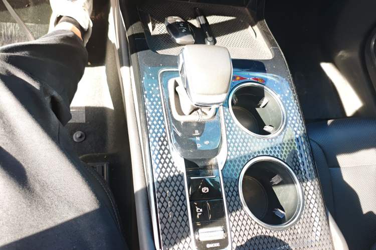 Used Hongqi HS3 PHEV 2024 PHEV 115km Jingwei Edition Gear Lever