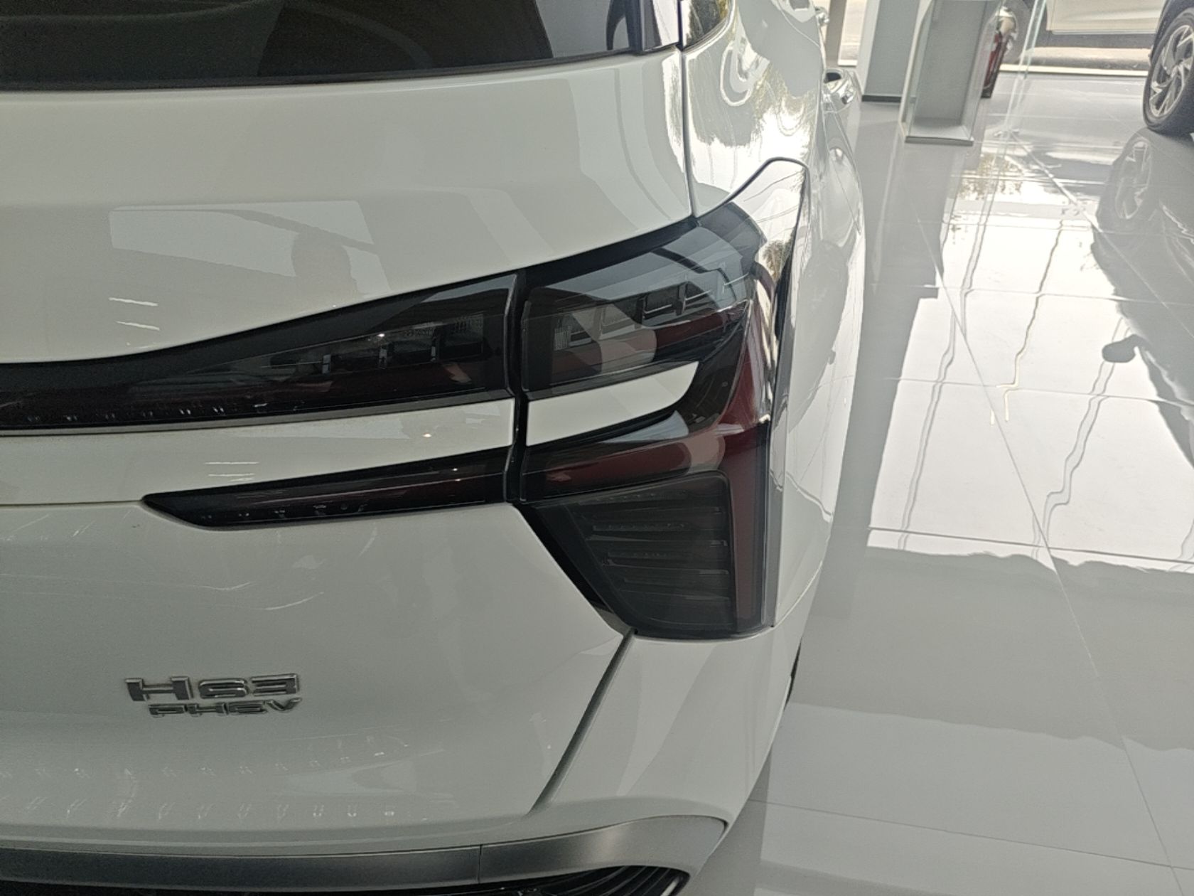 Hongqi HS3 PHEV 2025 Model 117km Jingwei Edition — снимка 9