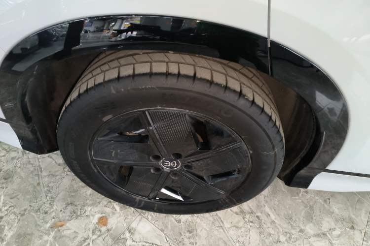 Used BYD Song L EV 2024 550 km Excellence Version
