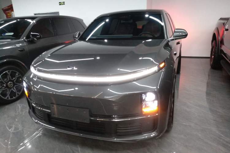 Used Li Auto L7 2023 Pro Model
