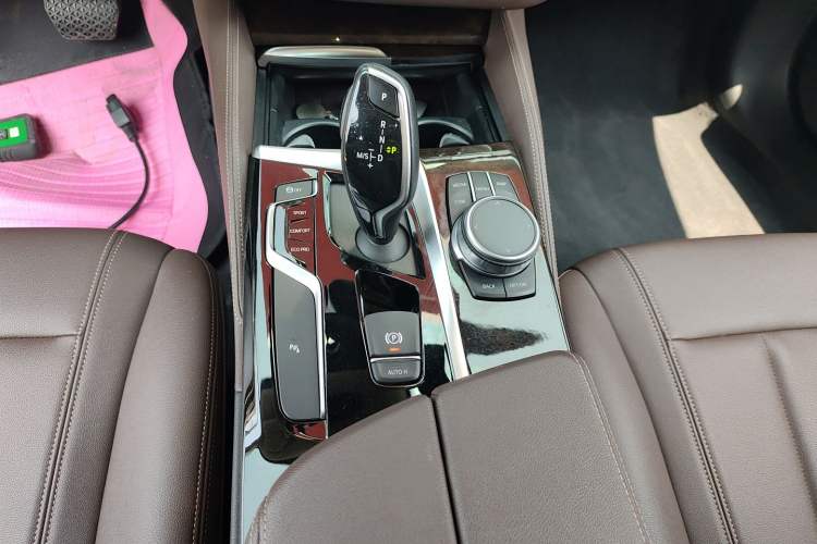 Used BMW 5 Series 2020 525Li Luxury Package
