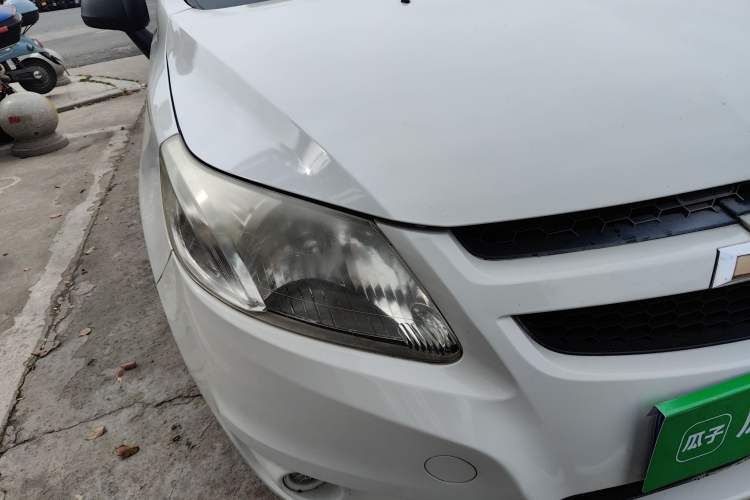 Used Chevrolet Sail 2013 Sedan 1.2L Manual Fashionable Happiness Edition