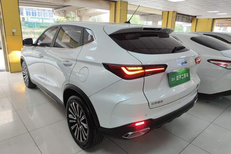 Used CHANGAN OSHAN X5 2021 1.6L CVT Comfort Model Rear Left 45 Deg