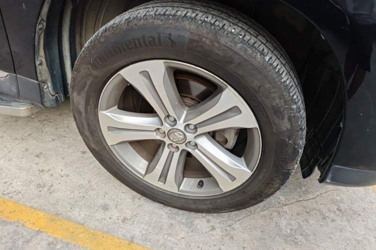 Used Toyota Highlander 2013 2.7L Two-Wheel Drive 7-Seater Zijin Edition Right Front Wheel Hub