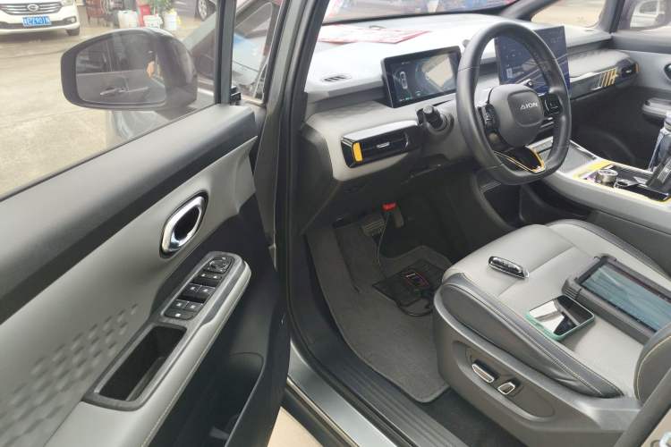 Used AION Y 2022 70 Intelligent Edition Lithium Iron Phosphate