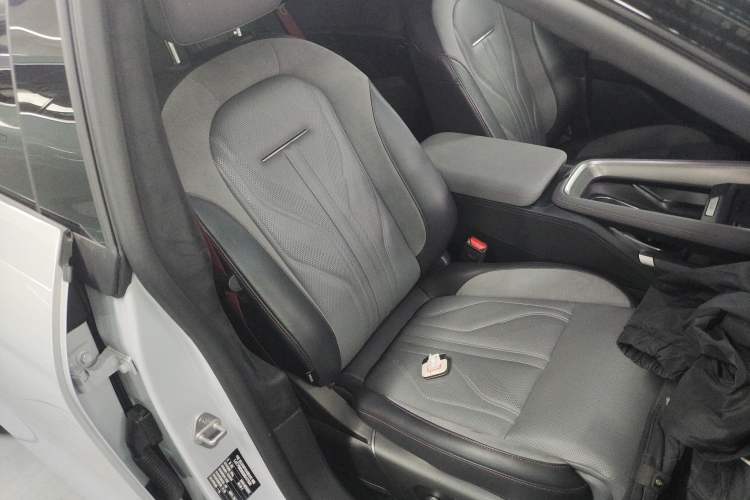 Used Zeekr 007GT 2025 Rear-Drive Intelligent Driving Version 75 kWh
