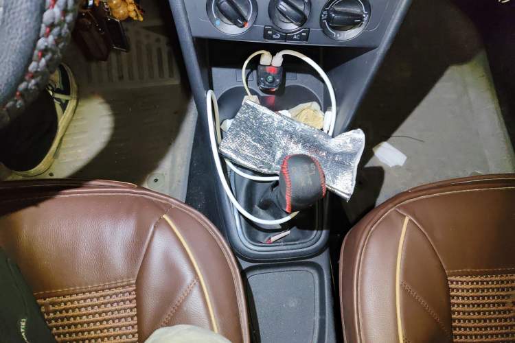 Used Volkswagen Polo 2011 1.4L Manual ZhiShang Edition Gear Lever