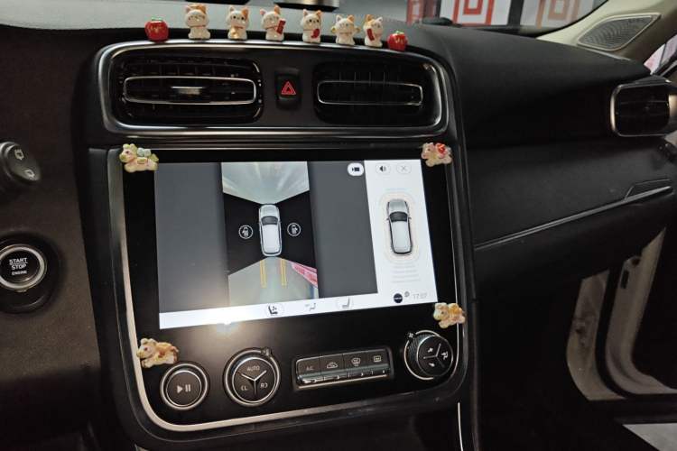 Used Lynk & Co 01 2017 2.0T Four-Wheel Drive Pro Edition Audio And AC Panel