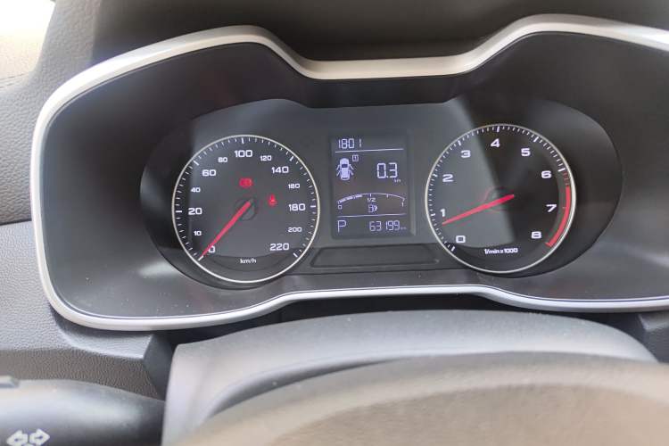 Used MG ZS 2018 1.5L Automatic Luxury Edition China V Standard
