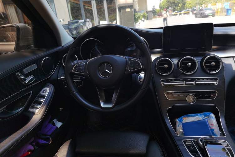 Used Mercedes-Benz C-Class 2016 C 200 L Sport Edition Steering Wheel