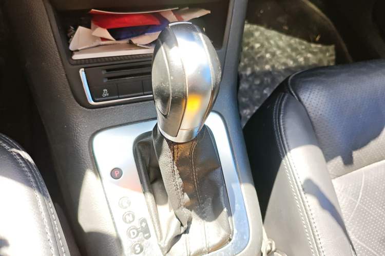 Used Volkswagen Tiguan 2013 1.8TSI Automatic Two-Wheel Drive Luxury Model Gear Lever