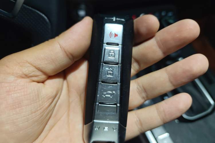 Used Wey VV5 2017 2.0T Flagship Edition Vehicle Key