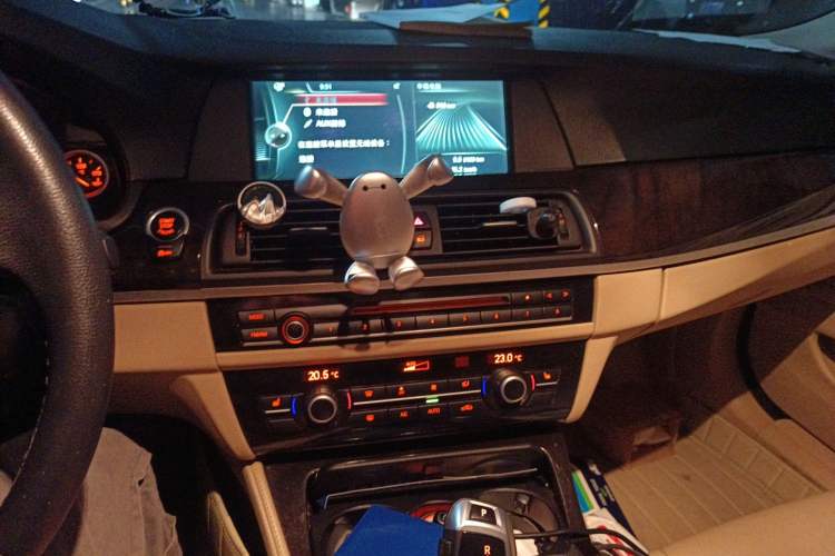 Used BMW 5 Series 2013 525Li Luxury Model