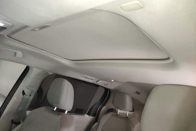 Used Toyota Sienna 2023 2.5L Hybrid Comfort Edition