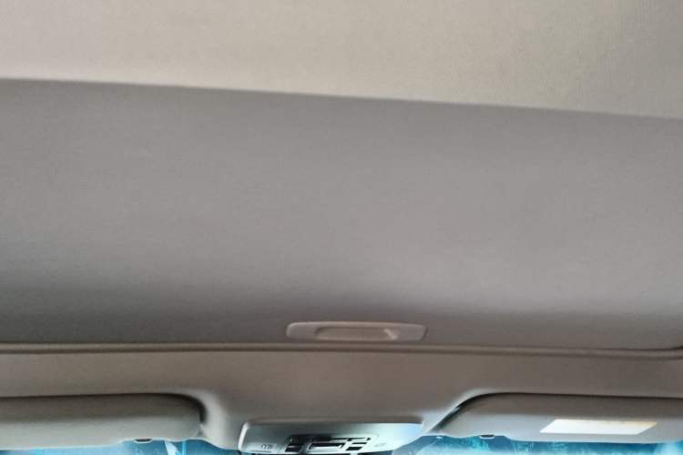 Used Toyota Camry 2021 2.0G Luxury Edition
