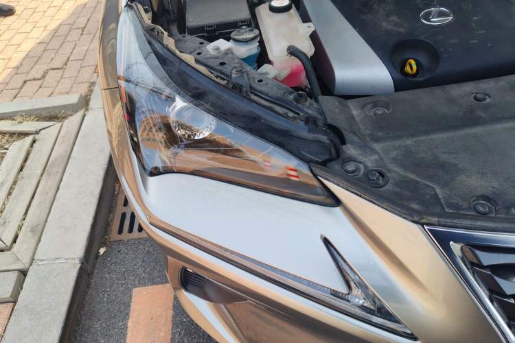 Used Lexus NX 2020 200 All-Wheel Drive Fēngshàng Version China VI Standard Right Front Headlight