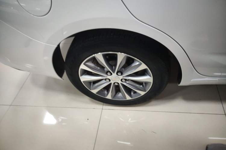 Used Chevrolet Monza 2021 320 Automatic Enjoyment Sunroof Edition
