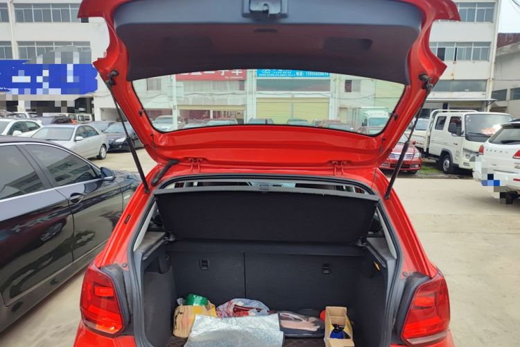 Used Volkswagen Polo 2014 1.4L Manual Comfort Edition
